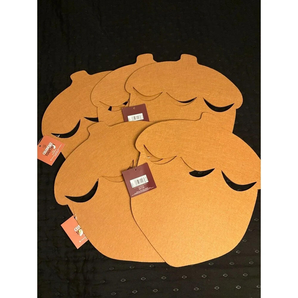 Fall‎ acorn shaped felt placements set of 5 Thanksgiving Fall decor